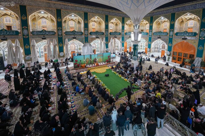 آذینبندی حرم مطهر امیرالمومنین (ع) در آستانه ولادت حضرت زهرا (س)+ عکس آذین بندی حرم مطهر امیرالمومنین (ع) در آستانه ولادت حضرت زهرا(س)/عکس