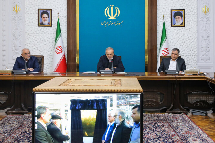 افتتاح دومین واحد بزرگترین مرکز فرآورش نفت کشور در منطقه غرب کارون افتتاح دومین واحد بزرگترین مرکز فرآورش نفت کشور در منطقه غرب کارون