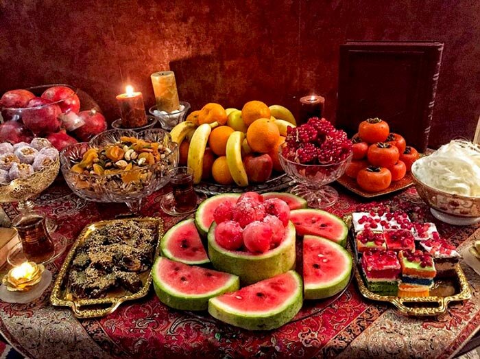 تنقلات شب یلدا و حکمت حضورشان روی سفره | زمستان را با دل قوی شروع کن تنقلات شب یلدا و حکمت حضورشان روی سفره | زمستان را با دل قوی شروع کن