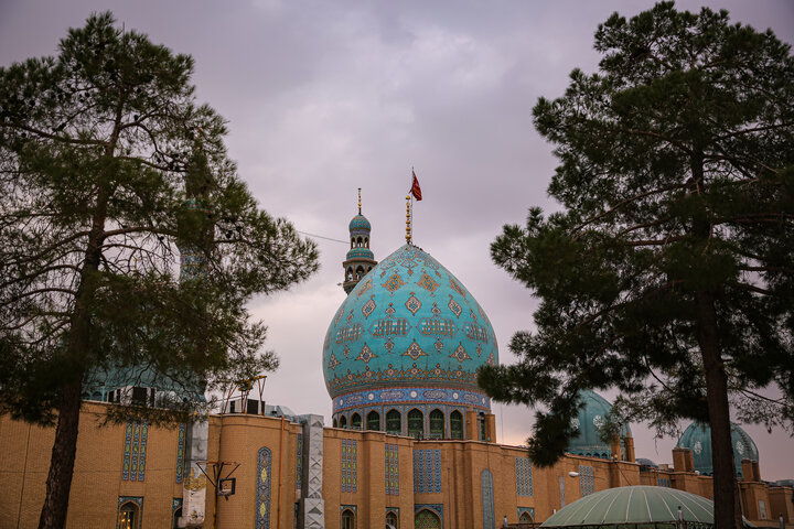 جشن ولادت حضرت زهرا(س) در آستان مسجد جمکران برگزار می شود جشن ولادت حضرت زهرا(س) در آستان مسجد جمکران برگزار می شود