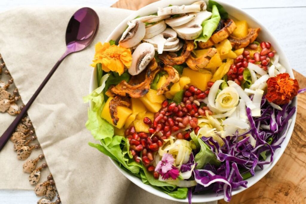 سالادهای رنگارنگ و خوشطعم ویژه شب یلدا به کمترین مواد غذایی سالادهای رنگارنگ و خوشطعم ویژه شب یلدا به کمترین مواد غذایی