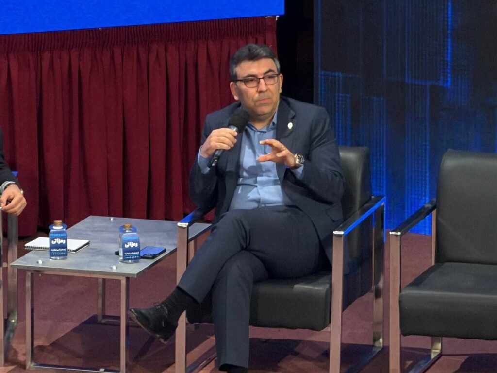 صندوقهای رمزارزی بهزودی وارد بازار سرمایه میشوند/نهاد امین در بازار سرمایه پاشنه آشیل صندوقهای رمزارزی است/ هیچ ذینفعی در مسیر راهاندازی صندوق رمزارز حذف نخواهد شد صندوقهای رمزارزی بهزودی وارد بازار سرمایه میشوند/نهاد امین در بازار سرمایه پاشنه آشیل صندوقهای رمزارزی است/ هیچ ذینفعی در مسیر راهاندازی صندوق رمزارز حذف نخواهد شد