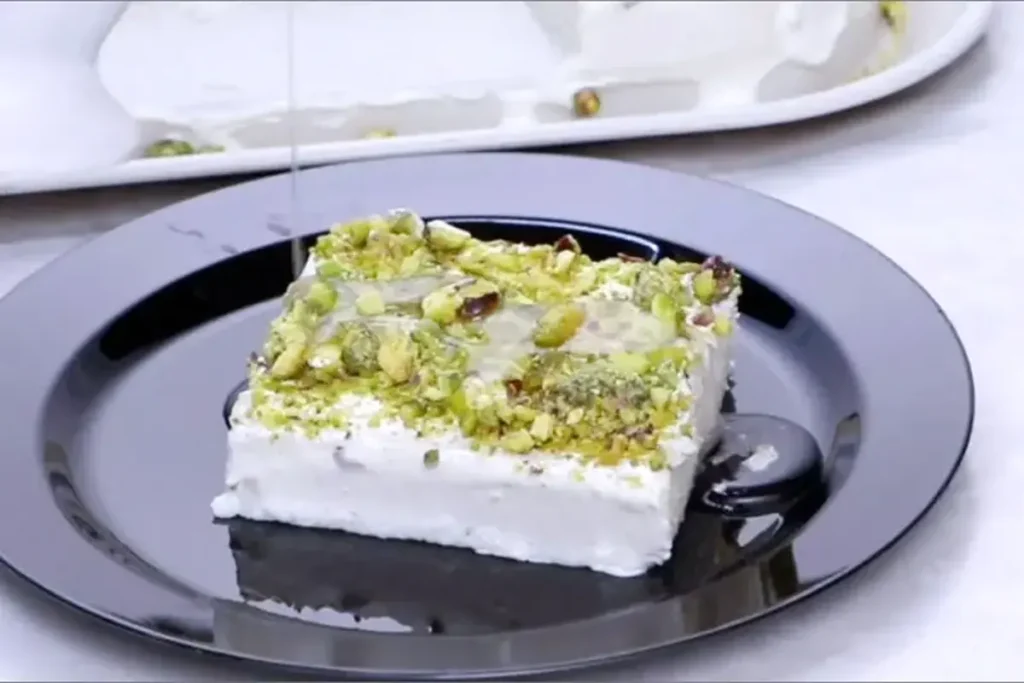 طرز تهیه شبهای لبنان/ دسر محبوب و سنتی عربی طرز تهیه شبهای لبنان/ دسر محبوب و سنتی عربی