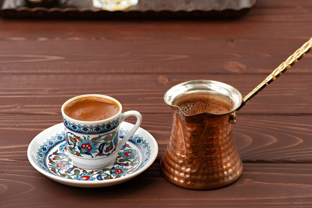 طرز دم کردن قهوه ترک روی گاز، موکاپات و قهوه جوش ؛ آموزش اصولی و حرفهای طرز دم کردن قهوه ترک روی گاز، موکاپات و قهوه جوش ؛ آموزش اصولی و حرفهای