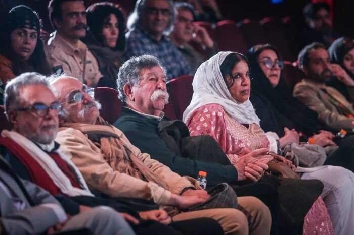 نکوداشت مستندساز عاشق ایران برگزار شد/ اهدای نشان فیروزه سینماحقیقت به فرهاد ورهرام نکوداشت مستندساز عاشق ایران برگزار شد/ اهدای نشان فیروزه سینماحقیقت به فرهاد ورهرام