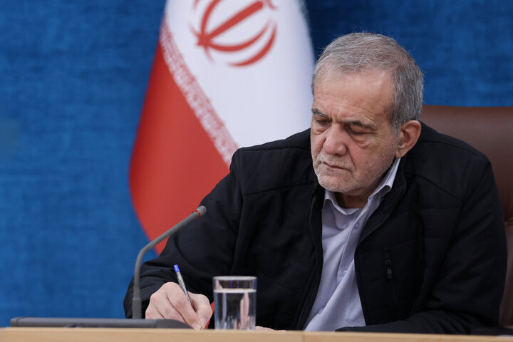 پیام تسلیت پزشکیان در پی درگذشت آیتالله شاهچراغی پیام تسلیت پزشکیان در پی درگذشت آیتالله شاهچراغی