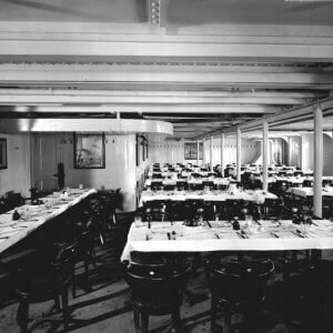 چه غذاهایی در کشتی تایتانیک سرو می شد؟ | منوی شام آخر قبل از غرق شدن + تصاویر جذاب از رستوران اشراف زادگان چه غذاهایی در کشتی تایتانیک سرو می شد؟ | منوی شام آخر قبل از غرق شدن + تصاویر جذاب از رستوران اشراف زادگان