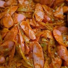 سوسیس بندری به سبک خیابانی: طعم تند و دودی برای غذاهای سریع و دلچسب سوسیس بندری به سبک خیابانی: طعم تند و دودی برای غذاهای سریع و دلچسب