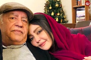 شقایق فراهانی در یک سالگی در کنار پدرش؛ سال ۱۳۵۲/ عکس شقایق فراهانی در یک سالگی در کنار پدرش؛ سال ۱۳۵۲/ عکس