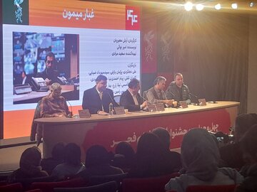 آرش معیریان: انتظار ندارم تماشاگران قبلیام، غبار میمون را هم بپسندند آرش معیریان: انتظار ندارم تماشاگران قبلیام، غبار میمون را هم بپسندند