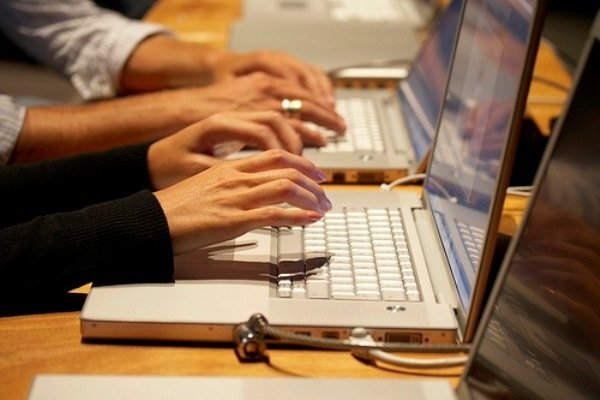 اعطای انواع ضمانتنامه به شرکتهای حوزه فناوری اطلاعات و ارتباطات اعطای انواع ضمانتنامه به شرکتهای حوزه فناوری اطلاعات و ارتباطات