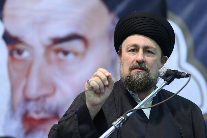 تسلیت حجت الاسلام خمینی به حجت الاسلام محسن قمی در پی درگذشت برادرش تسلیت حجت الاسلام خمینی به حجت الاسلام محسن قمی در پی درگذشت برادرش