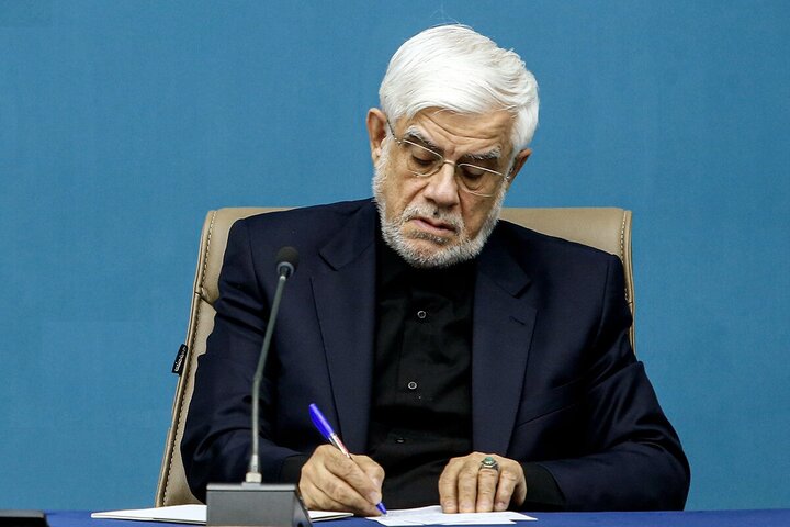 تسلیت عارف در پی درگذشت مادر حاج احمد متوسلیان تسلیت عارف در پی درگذشت مادر حاج احمد متوسلیان