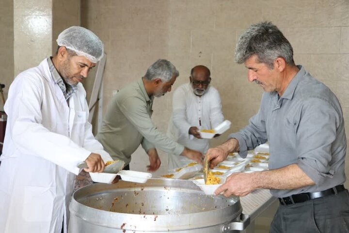 تشدید نظارتهای مستمر بر کترینگها و آشپزخانههای صنعتی در ماه رمضان تشدید نظارتهای مستمر بر کترینگها و آشپزخانههای صنعتی در ماه رمضان