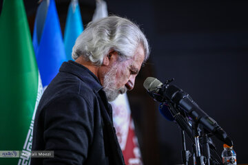 جبههگیری در برابر جشنواره با اتهام «عمارگونه شدن» و دفاع از آن با کلیدواژه «عدالتخواهی» جبههگیری در برابر جشنواره با اتهام «عمارگونه شدن» و دفاع از آن با کلیدواژه «عدالتخواهی»