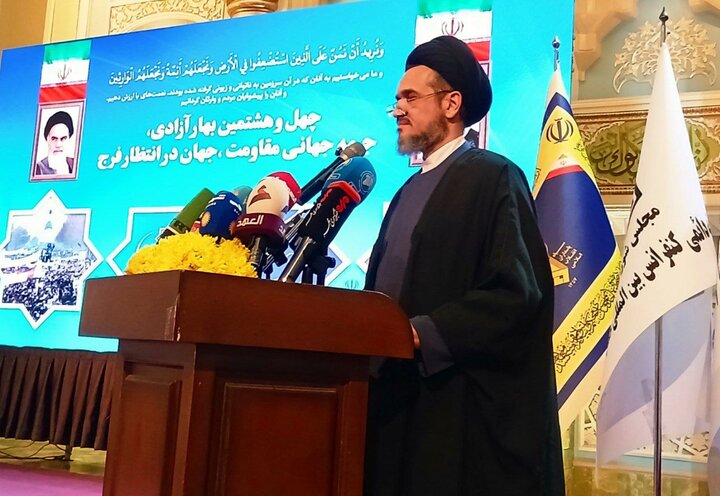 حجتالاسلام موسوی: معیار ما اسلام است؛ ایرانی، عراقی و یمنی معنا ندارد حجتالاسلام موسوی: معیار ما اسلام است؛ ایرانی، عراقی و یمنی معنا ندارد
