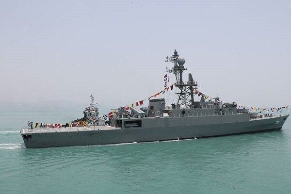 حضور ناوشکن دنا در رژه رزمایش دریایی میلان در هند حضور ناوشکن دنا در رژه رزمایش دریایی میلان در هند