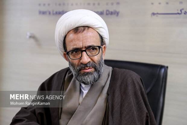 سلیمی: چسبندگی دولت به زمین و عدم تحرک در واگذاری اراضی قابل قبول نیست سلیمی: چسبندگی دولت به زمین و عدم تحرک در واگذاری اراضی قابل قبول نیست