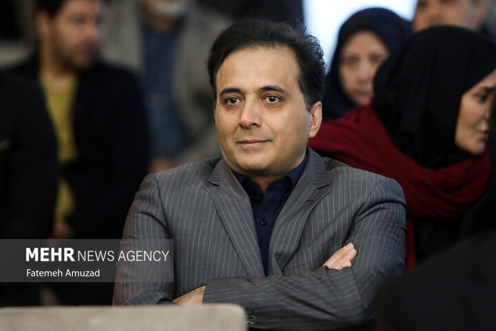 فصل جدید فعالیتهای خواننده معروف آغاز شد؛ تجربه «هنردرمانی» در بادرود فصل جدید فعالیتهای خواننده معروف آغاز شد؛ تجربه «هنردرمانی» در بادرود