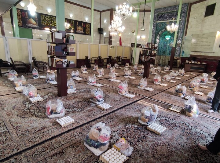 مسجد سوخته اعتراضات، ۴۰۰ بسته معیشتی را به محرومان اهدا میکند مسجد سوخته اعتراضات، ۴۰۰ بسته معیشتی را به محرومان اهدا میکند