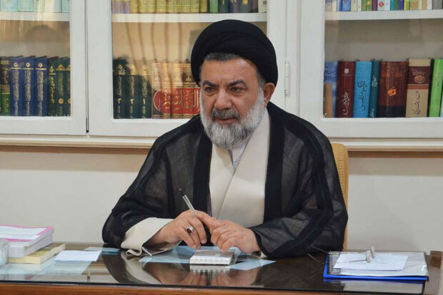 میرعمادی: قرآن با انذار و تبشیر انسانها را هدایت میکند میرعمادی: قرآن با انذار و تبشیر انسانها را هدایت میکند