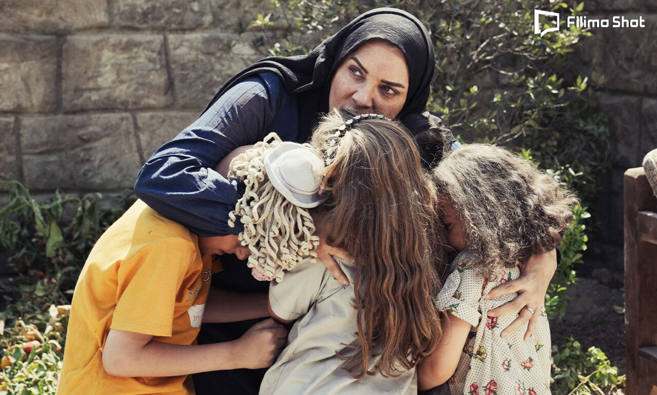 نمیخواستم با زبانی تبلیغاتی و سیاسی همچون صداوسیما، از کودکان فلسطینی بگویم/ اینجا خبری از نمادهای شناختهشده؛ چفیه و مسجدالاقصی نیست نمیخواستم با زبانی تبلیغاتی و سیاسی همچون صداوسیما، از کودکان فلسطینی بگویم/ اینجا خبری از نمادهای شناختهشده؛ چفیه و مسجدالاقصی نیست