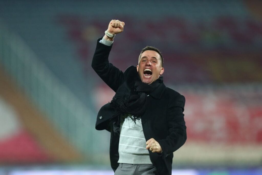 وضعیت بحرانی در پرسپولیس / دست اوسمار خالی شد وضعیت بحرانی در پرسپولیس / دست اوسمار خالی شد