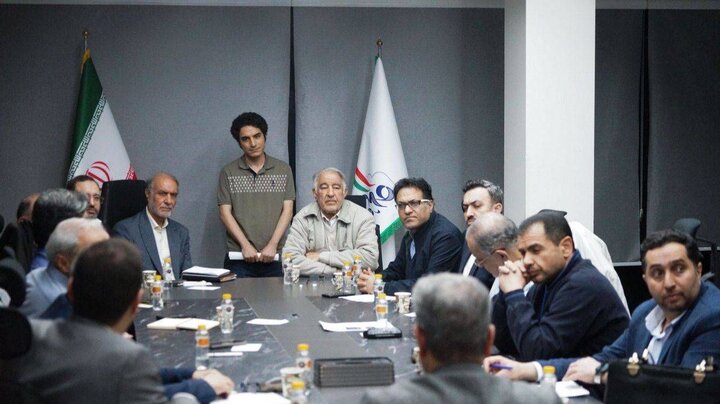 پنجمین نشست مشترک دبیران کل احزاب و تشکلهای انقلابی پنجمین نشست مشترک دبیران کل احزاب و تشکلهای انقلابی