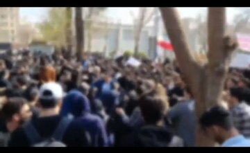 پیامک دانشگاه شریف و بهشتی به برخی دانشجویان/ «موقتاً از ادامه تحصیل محروم خواهید شد» پیامک دانشگاه شریف و بهشتی به برخی دانشجویان/ «موقتاً از ادامه تحصیل محروم خواهید شد»