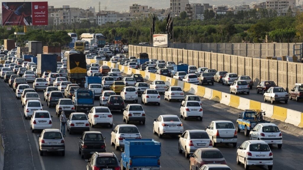 آخرین وضعیت جادههای کشور / تردد در چالوس و آزادراه تهران - شمال ممنوع شد آخرین وضعیت جادههای کشور / تردد در چالوس و آزادراه تهران - شمال ممنوع شد
