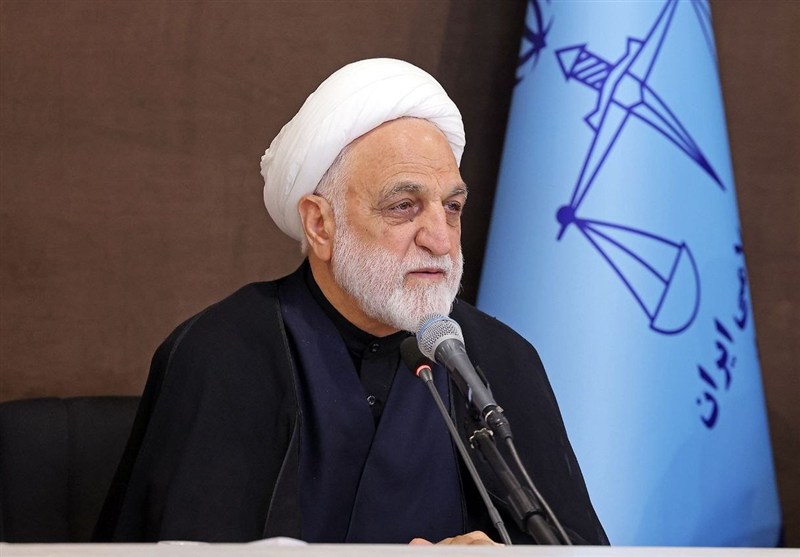 اژهای: با اخلالگران در بازار مایحتاج عمومی قاطع برخورد خواهد شد اژهای: با اخلالگران در بازار مایحتاج عمومی قاطع برخورد خواهد شد