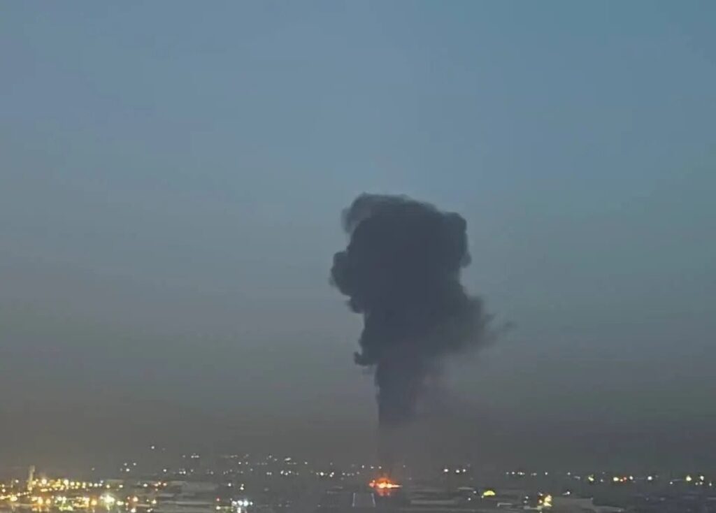 فوری/ سقوط جنگنده اف ۱۵ آمریکا در غرب ایران + عکس فوری/ سقوط جنگنده اف ۱۵ آمریکا در غرب ایران + عکس