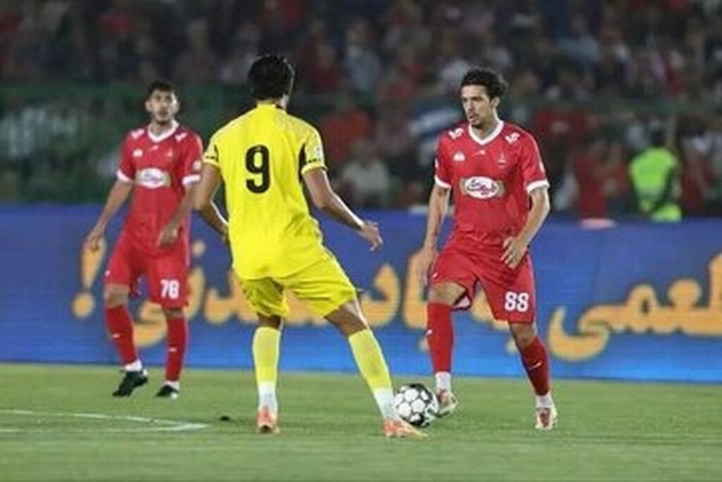 هافبک پرسپولیس: باشگاه در دوران جنگ حمایت کامل از بازیکنان خارجی را انجام داد هافبک پرسپولیس: باشگاه در دوران جنگ حمایت کامل از بازیکنان خارجی را انجام داد