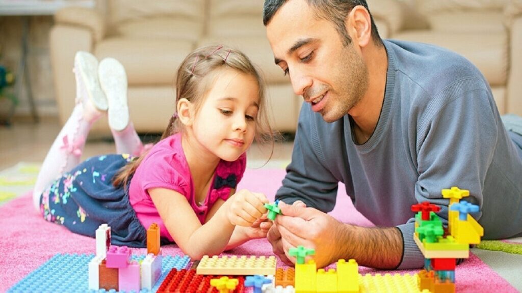 پنج توصیه مهم به والدین در شرایط جنگی پنج توصیه مهم به والدین در شرایط جنگی