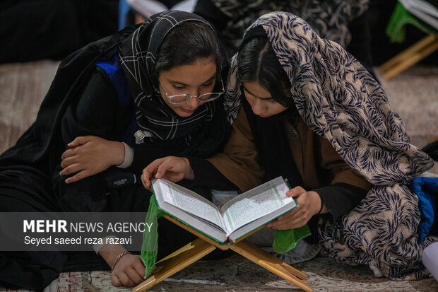 آغاز طرح ملی «یک صفحه، یک آیه»، دعوت به یک قرار جمعی و قرآنی آغاز طرح ملی «یک صفحه، یک آیه»، دعوت به یک قرار جمعی و قرآنی