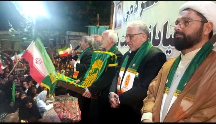 اجتماع اتحاد مردم الشتر عطر رضوی گرفت اجتماع اتحاد مردم الشتر عطر رضوی گرفت