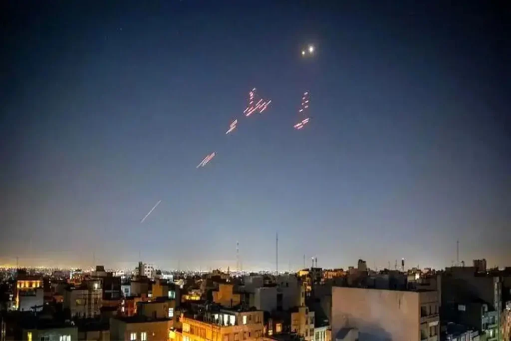 اینفوگرافیک/ رشد ۶ درصدی تولید فولاد در سایه دو جنگ اینفوگرافیک/ رشد ۶ درصدی تولید فولاد در سایه دو جنگ