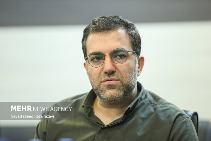 تقابل صعود الهی شهید سلیمانی وسقوط مادی ترامپ/ هنر روایتگر اقتدار باشد تقابل صعود الهی شهید سلیمانی وسقوط مادی ترامپ/ هنر روایتگر اقتدار باشد