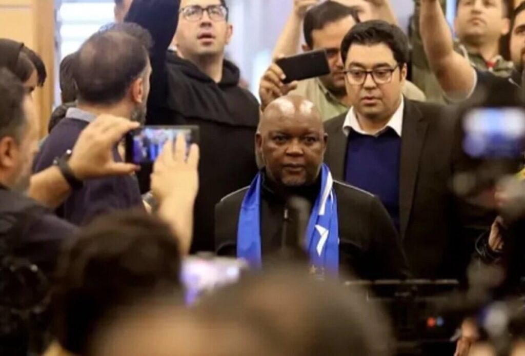 حقوق نجومی سرمربی سابق استقلال فاش شد حقوق نجومی سرمربی سابق استقلال فاش شد