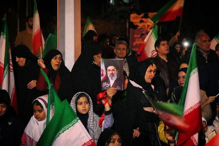 حماسه شبانه مردم کردکوی در شب اقتدار حماسه شبانه مردم کردکوی در شب اقتدار