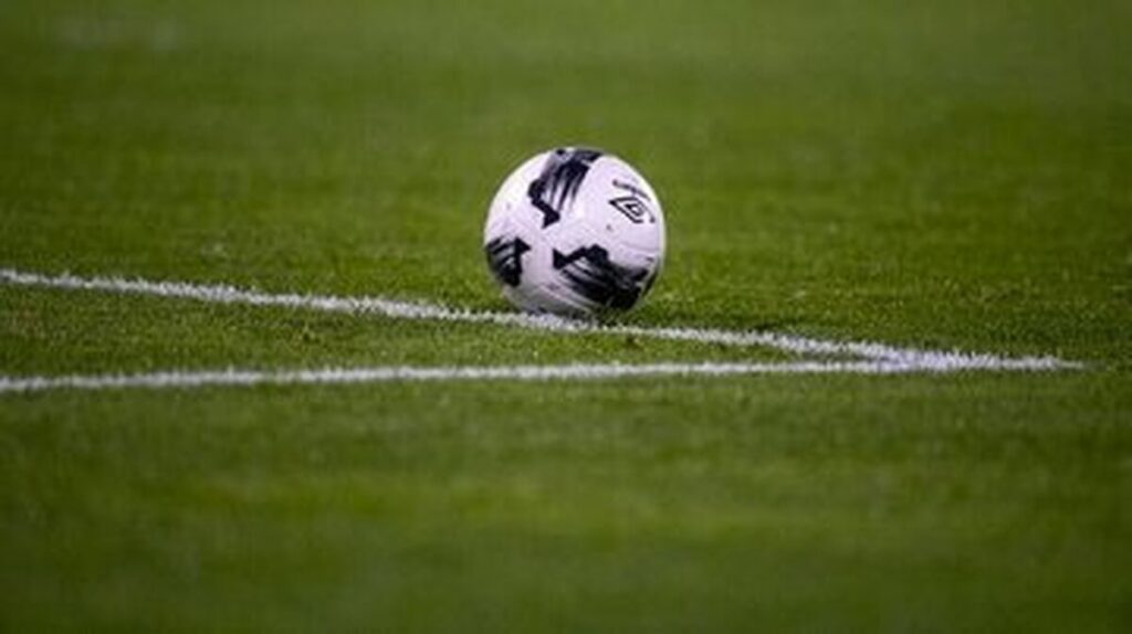 فوری / فوتبالیست معروف در درگیری خیابانی کشته شد فوری / فوتبالیست معروف در درگیری خیابانی کشته شد