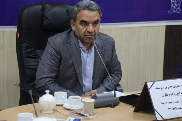 قدرت علمی، پایه اقتدار سیاسی، اقتصادی و نظامی است قدرت علمی، پایه اقتدار سیاسی، اقتصادی و نظامی است