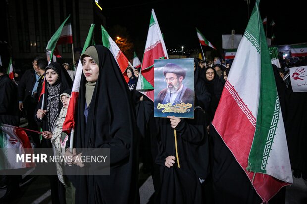 مردم ایران اسلامی و پایداری بی پیشینه مردم ایران اسلامی و پایداری بی پیشینه