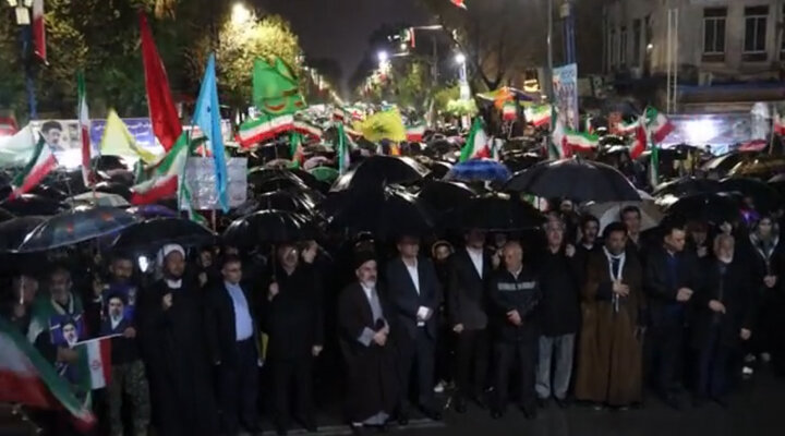 مردم فامنین آمدند، ایستادند و حماسه آفریدند مردم فامنین آمدند، ایستادند و حماسه آفریدند