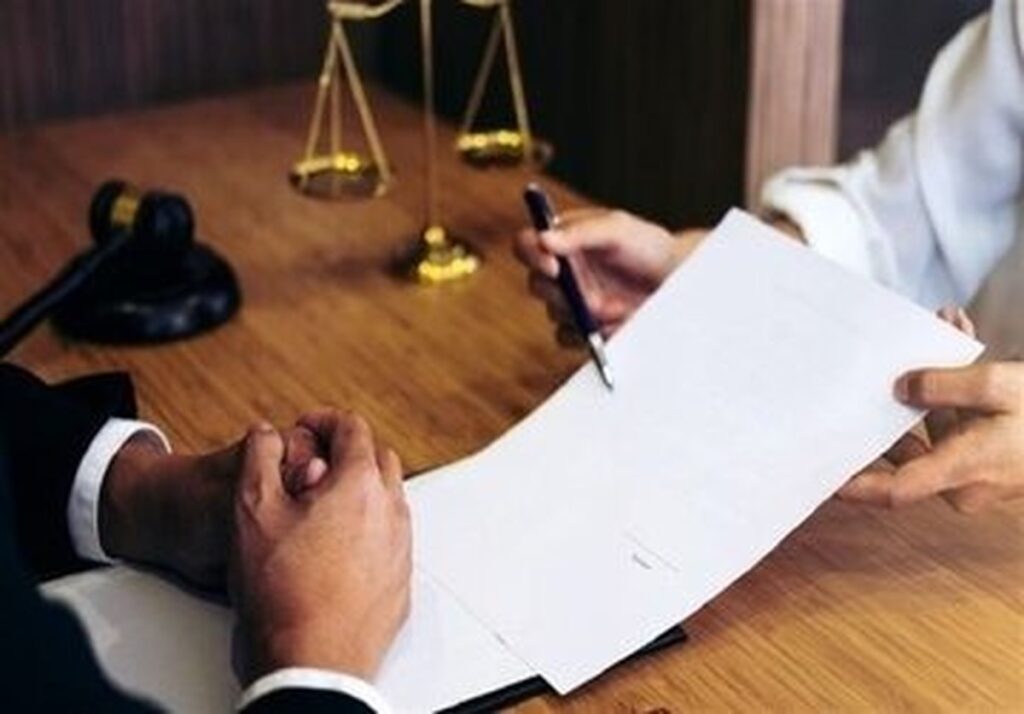 نقل و انتقال اموال توقیف شده چهرههای معروف چگونه است؟ نقل و انتقال اموال توقیف شده چهرههای معروف چگونه است؟