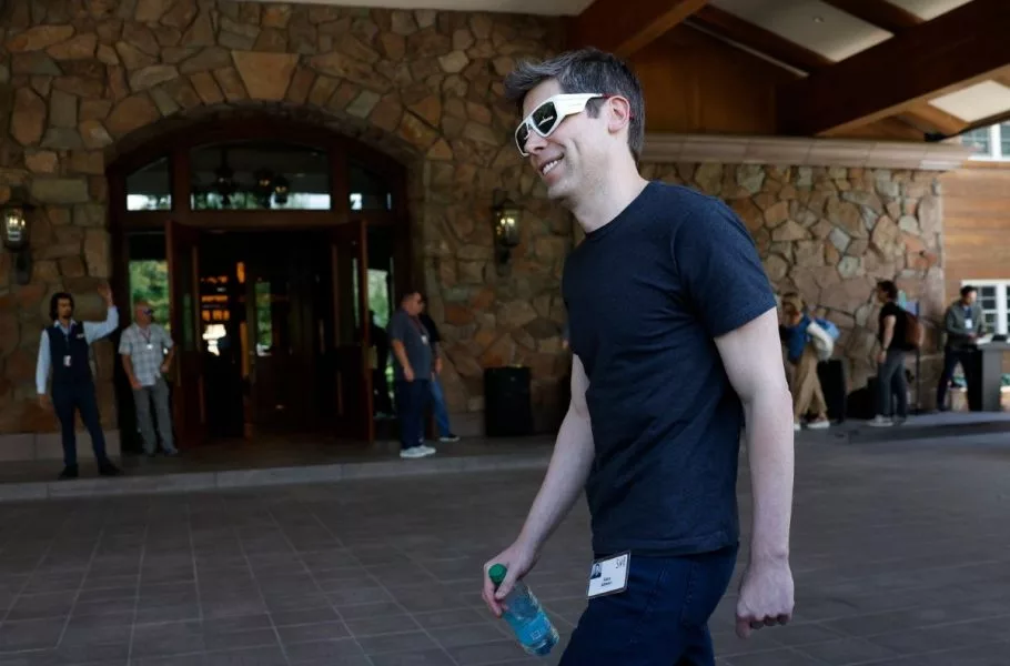 پروژه World سم آلتمن به اپهای دوستیابی و سیستمهای فروش بلیت میآید پروژه World سم آلتمن به اپهای دوستیابی و سیستمهای فروش بلیت میآید