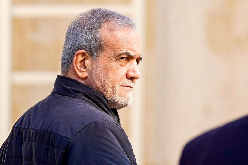 پزشکیان: تفویض اختیار به استانها محور موفقیت مدیریت کشور در شرایط اخیر است پزشکیان: تفویض اختیار به استانها محور موفقیت مدیریت کشور در شرایط اخیر است