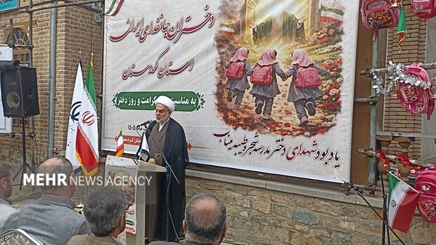 پورذهبی: ایستادگی مردم، نقطه قوت کشور در شرایط کنونی است پورذهبی: ایستادگی مردم، نقطه قوت کشور در شرایط کنونی است