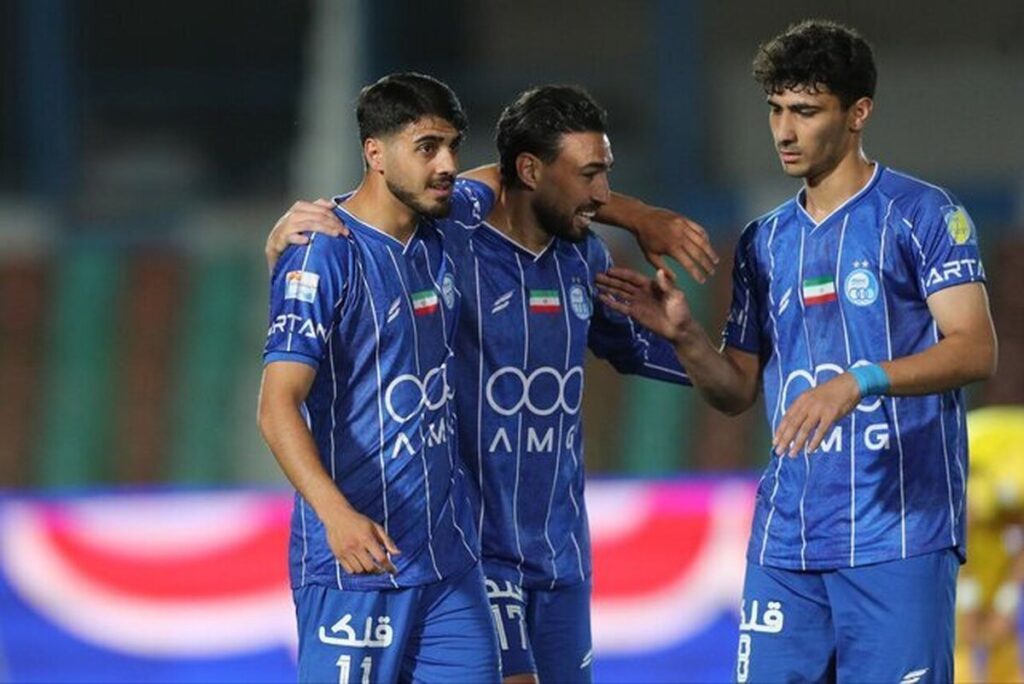 چشمها به فدراسیون/ سرنوشت لیگ و استقلال گره خورد چشمها به فدراسیون/ سرنوشت لیگ و استقلال گره خورد