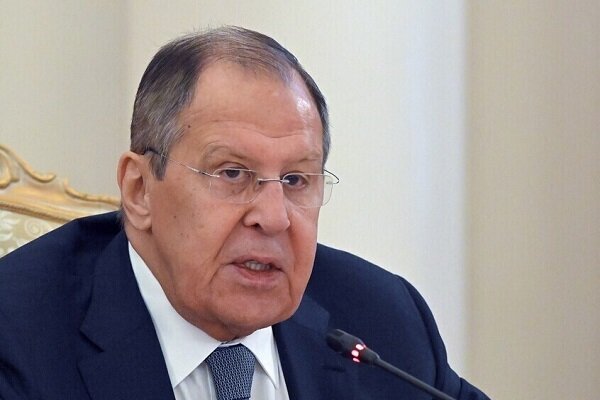 گفتگوی لاوروف با همتای اماراتی خود درباره تنگه هرمز گفتگوی لاوروف با همتای اماراتی خود درباره تنگه هرمز